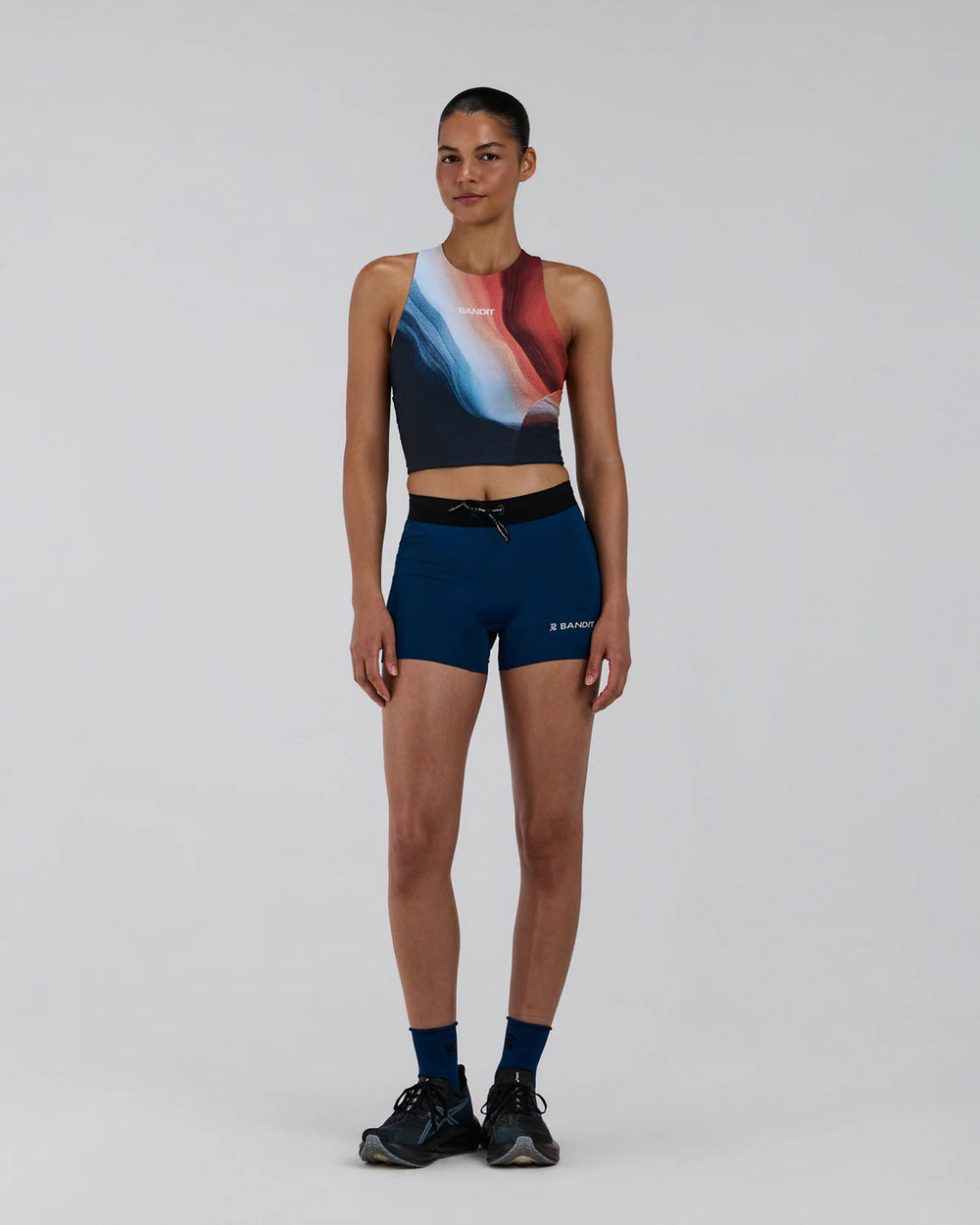 BANDIT RUNNING Women's Stamina-V 3" Short in INK