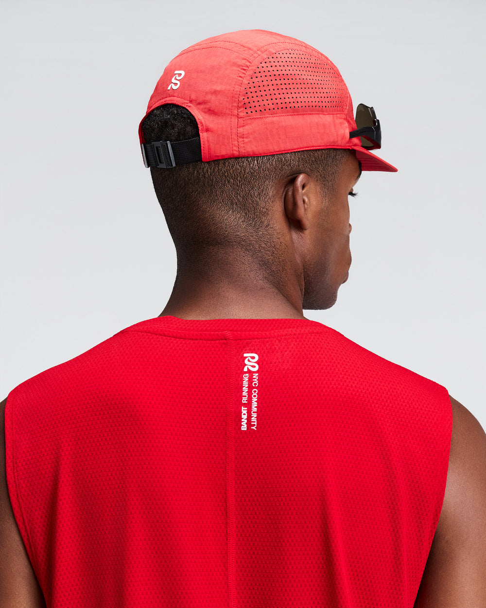 Bandit Running Bandit short brim run hat w sunglasses holder - oxide red