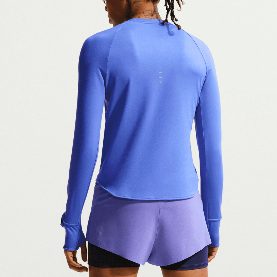 Nike, Inc. Women's Swift Long Sleeve in SAPPHIRE