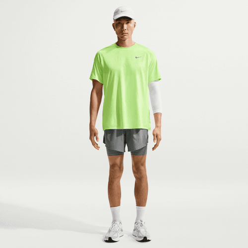 Nike Men's Stride Adv Ss in LIME