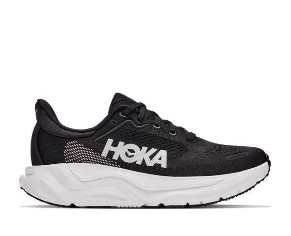 Women's Arahi 9 in BLK/WHT