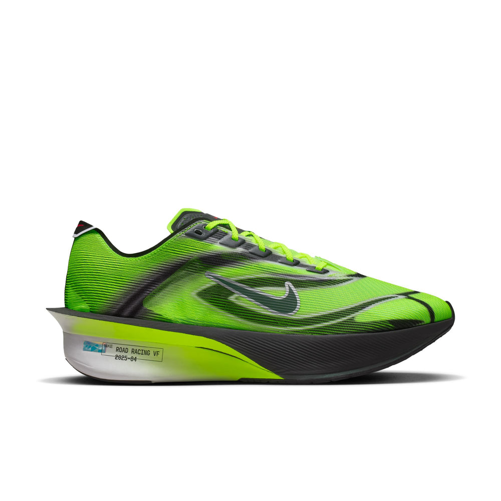 Nike Men's Vaporfly 4 running shoe in BLK/VOLT/WHT