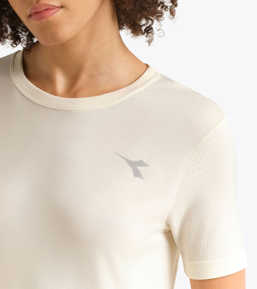 Diadora Women's Stratuono Short Sleeve in WHI
