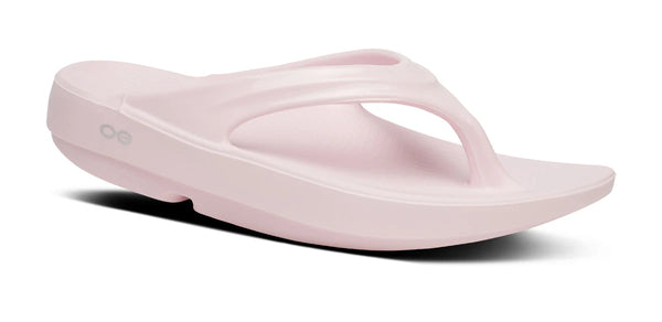 Oofos Footwear Oolala Thong running shoe in PRI in BLK