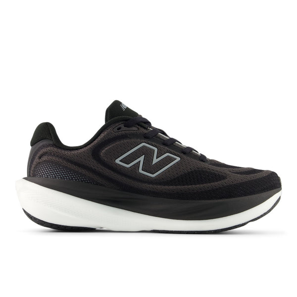 New Balance Women's 1080V15 neutral cushioned running shoe in BLK/WHT