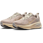Nike Women's Vomero 18 neutral cushioned running shoe in CREAM